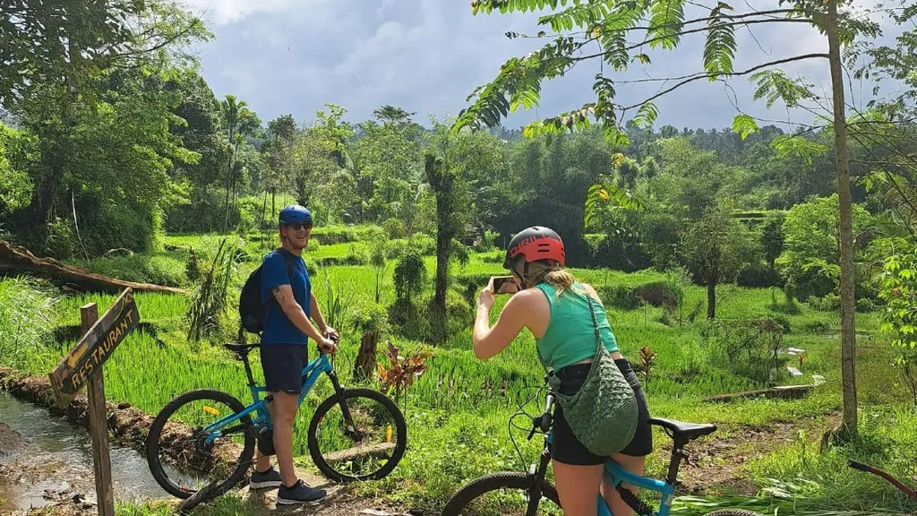 ebike tour image